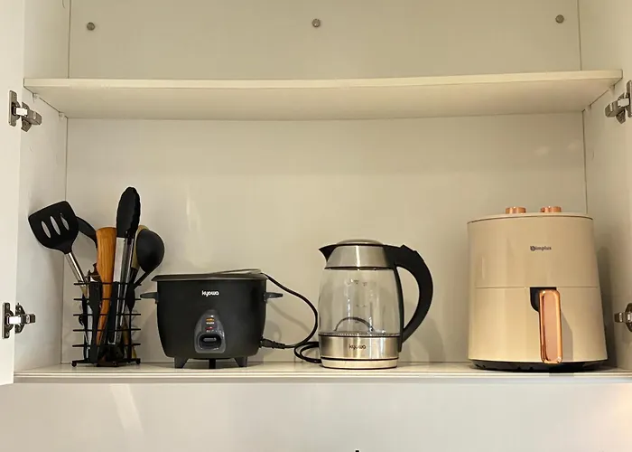 300 Mbps Wifi , Netflix , Coffee Machine , Tambuli *